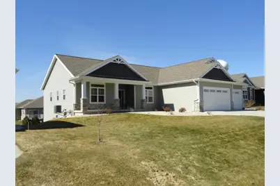 6677 Royal View Dr, DeForest, WI 53532 - Photo 8