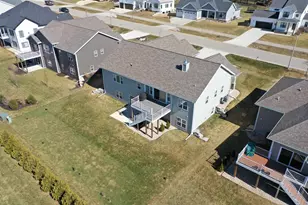 6677 Royal View Dr, DeForest, WI 53532 - Photo 8