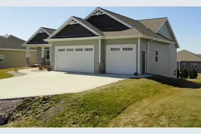 6677 Royal View Dr, DeForest, WI 53532 - Photo 10