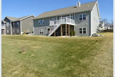 6677 Royal View Dr, DeForest, WI 53532 - Photo 12