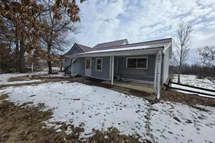 215 E Logan St, Tomah, WI 54660 - Photo 4