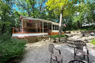 306 Westview Dr, Edgerton, WI 53534 - Photo 1