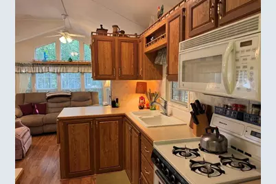 306 Westview Drive, Edgerton, WI 53534 - Photo 8