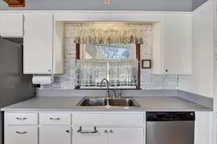 816 N Osborne Ave, Janesville, WI 53548 - Photo 32