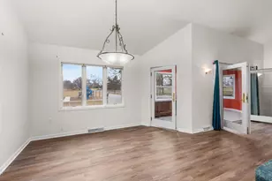 618 Brittingham Ct, Portage, WI 53901 - Photo 12