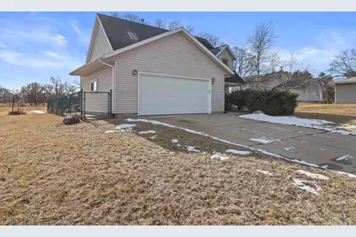 618 Brittingham Court, Portage, WI 53901 - Photo 8