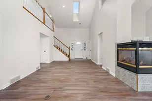 618 Brittingham Ct, Portage, WI 53901 - Photo 2