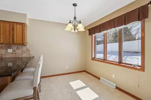 208 Creek Edge Ct, Waunakee, WI 53597 - Photo 14