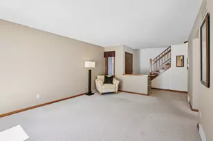 208 Creek Edge Ct, Waunakee, WI 53597 - Photo 6
