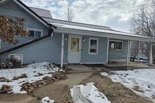 215 E Logan St, Tomah, WI 54660 - Photo 1