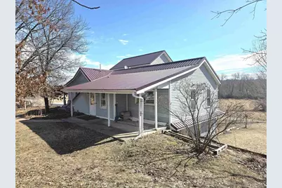 215 E Logan Street, Tomah, WI 54660 - Photo 2