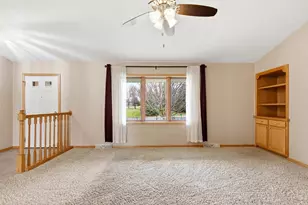 2734 Brooks Ridge Drive, Sun Prairie, WI 53590 - Photo 10