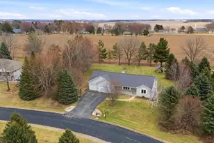 2734 Brooks Ridge Drive, Sun Prairie, WI 53590 - Photo 58