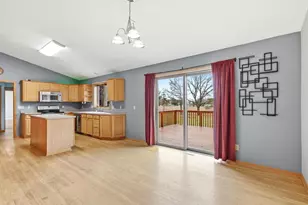 2734 Brooks Ridge Drive, Sun Prairie, WI 53590 - Photo 14