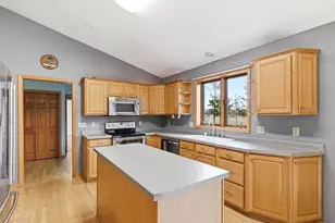 2734 Brooks Ridge Drive, Sun Prairie, WI 53590 - Photo 20
