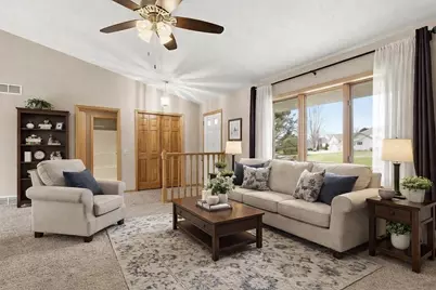 2734 Brooks Ridge Drive, Sun Prairie, WI 53590 - Photo 8