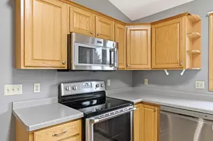 2734 Brooks Ridge Drive, Sun Prairie, WI 53590 - Photo 24