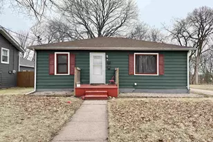 925 Brewster Ave, Beloit, WI 53511 - Photo 1