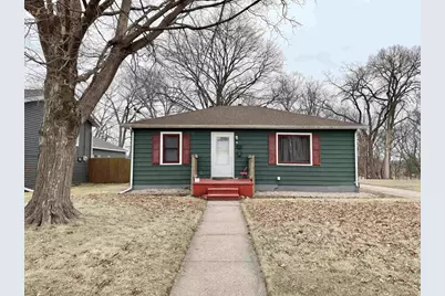 925 Brewster Avenue, Beloit, WI 53511 - Photo 2