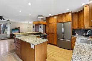 1686 Sand Hill Rd, Oregon, WI 53575 - Photo 12