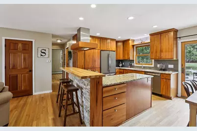 1686 Sand Hill Road, Oregon, WI 53575 - Photo 8