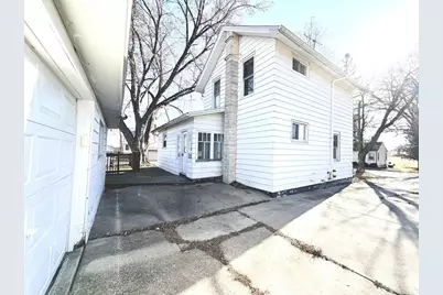 102 N Taylor Street, Albany, WI 53502 - Photo 6