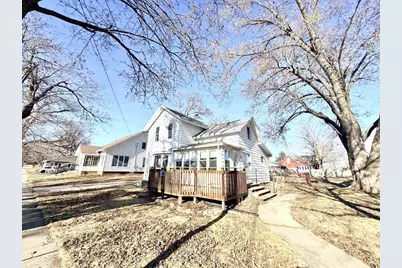 102 N Taylor Street, Albany, WI 53502 - Photo 2