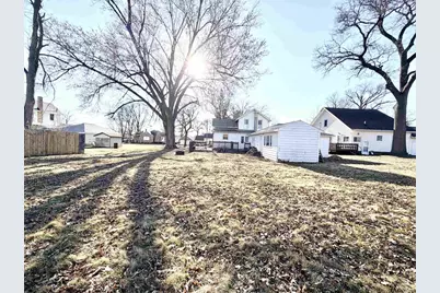102 N Taylor Street, Albany, WI 53502 - Photo 12