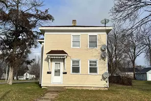 957 W Grand Ave, Beloit, WI 53511 - Photo 1