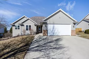 1248 Peninsula Ln, Whitewater, WI 53190 - Photo 2