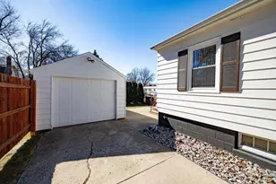 821 Van Buren St, Fort Atkinson, WI 53538 - Photo 36