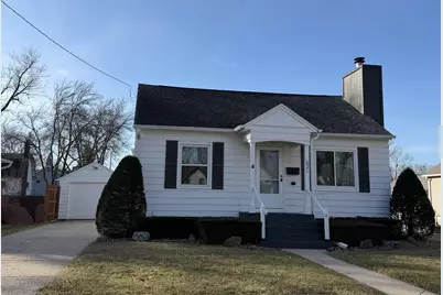 821 Van Buren Street, Fort Atkinson, WI 53538 - Photo 1