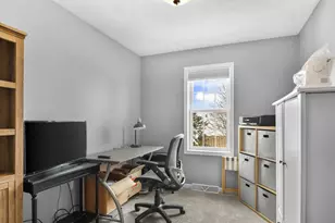 1084 Stonewood Crossing, Sun Prairie, WI 53590 - Photo 20