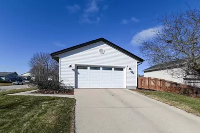 1604 Rustic Drive, Sun Prairie, WI 53590 - Photo 4