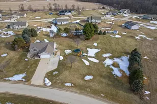 N4178 Country Club Dr, Brodhead, WI 53520 - Photo 8