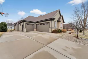 679 Inverness St, Oregon, WI 53575 - Photo 2