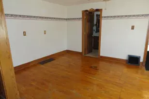 302 W Division St, Fond du Lac, WI 54935 - Photo 26