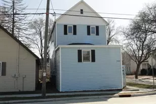 302 W Division St, Fond du Lac, WI 54935 - Photo 10