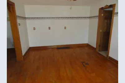 302 W Division St, Fond du Lac, WI 54935 - Photo 18