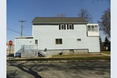 302 W Division St, Fond du Lac, WI 54935 - Photo 2