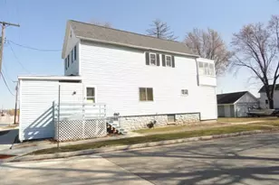 302 W Division St, Fond du Lac, WI 54935 - Photo 12