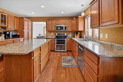 6620 Meredith Way, Mcfarland, WI 53558 - Photo 18