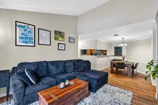 926 Harbor House Dr, Madison, WI 53719 - Photo 2