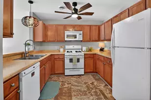 5334 Lake Park Blvd, Madison, WI 53713 - Photo 8