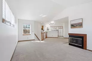 6243 Middleton Springs Dr, Middleton, WI 53562 - Photo 10