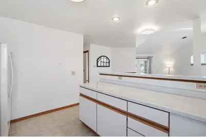 6243 Middleton Springs Drive, Middleton, WI 53562 - Photo 16