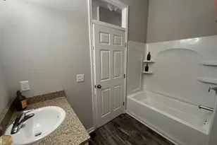 318 Julie Ct, Belleville, WI 53508 - Photo 14