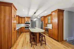 203 Melody Ln, Verona, WI 53593 - Photo 8