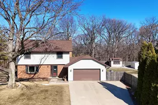 2832 Riva Ridge Cir, Cottage Grove, WI 53527 - Photo 2