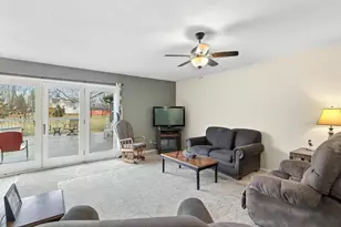 W7959 Jonathan Dr, Pardeeville, WI 53954 - Photo 12